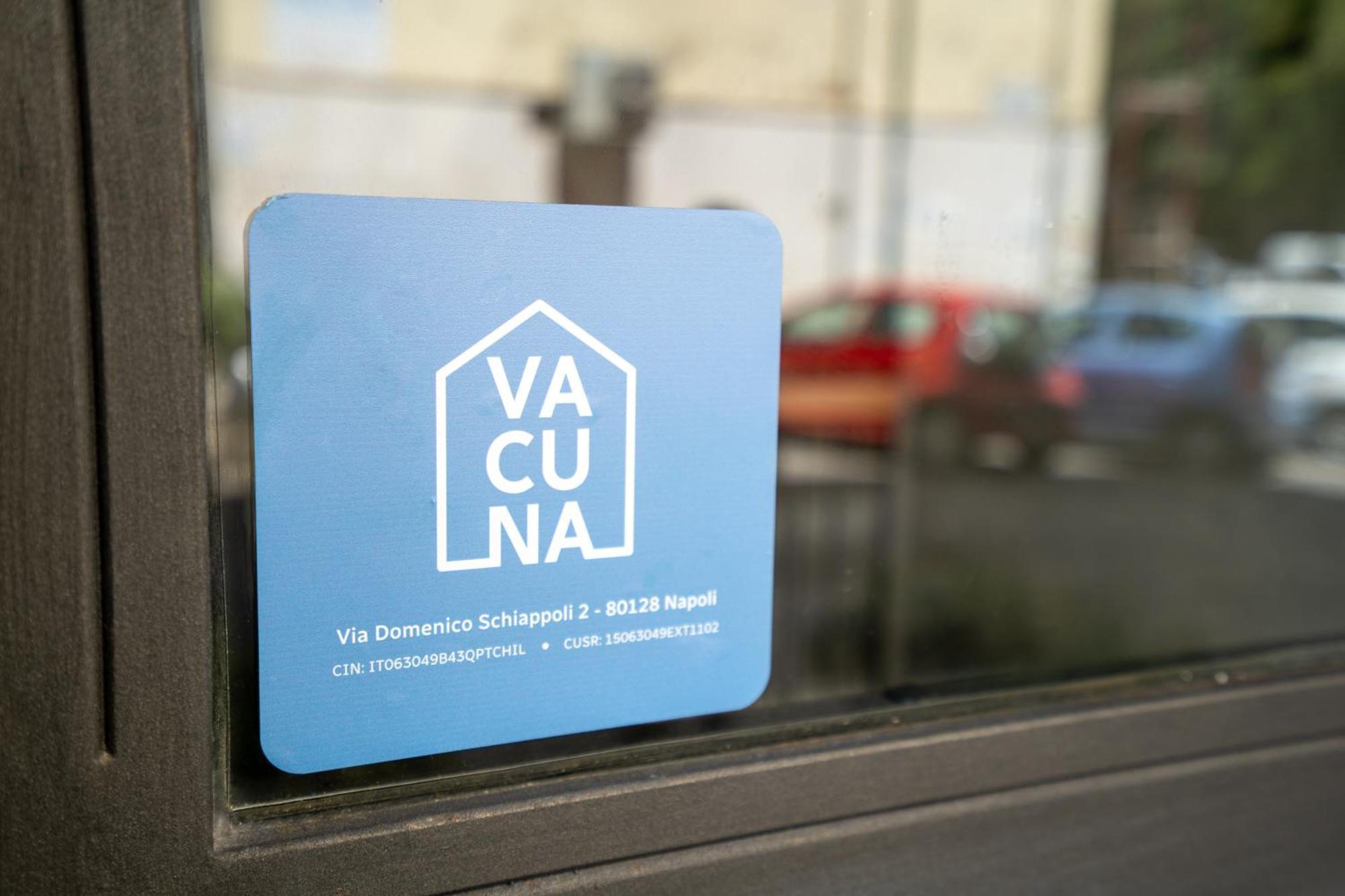 Vacuna Pleasant Rooms Nápoles Exterior foto